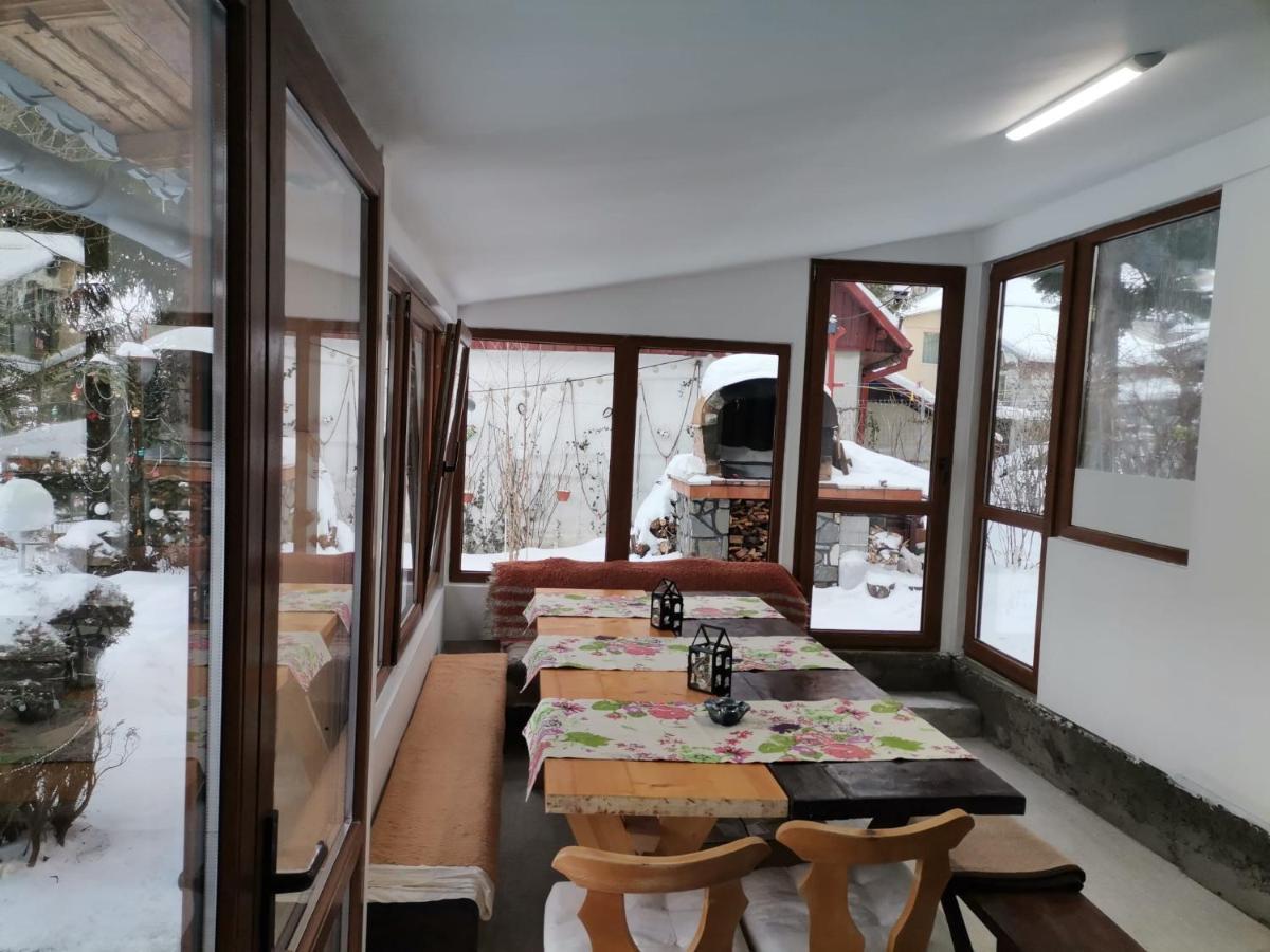 Zoso Home Buşteni Exterior foto